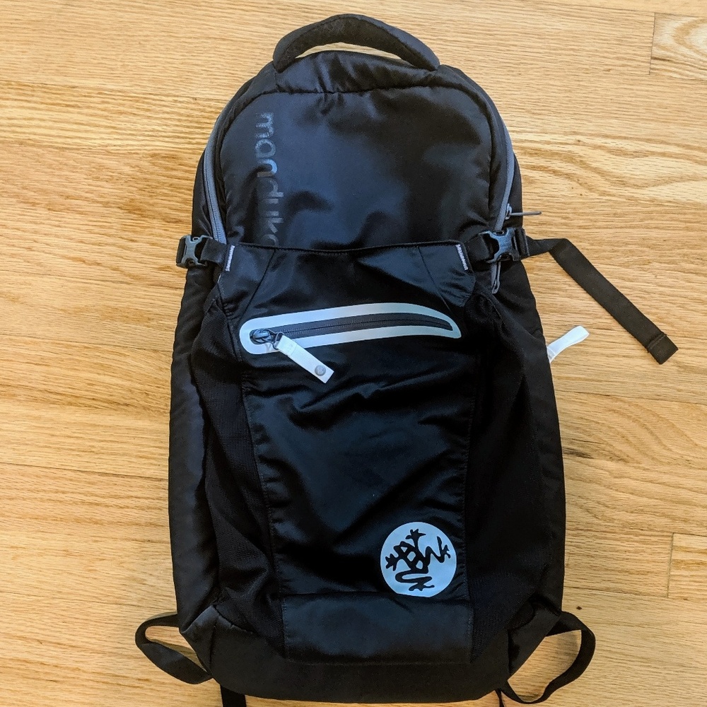 Manduka Go Free Yoga backpack